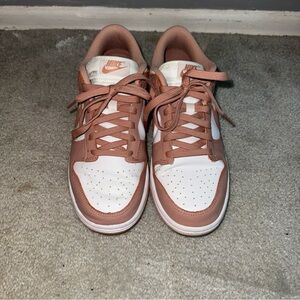 Nike dunk low “Rose Whisperer” size 9.5